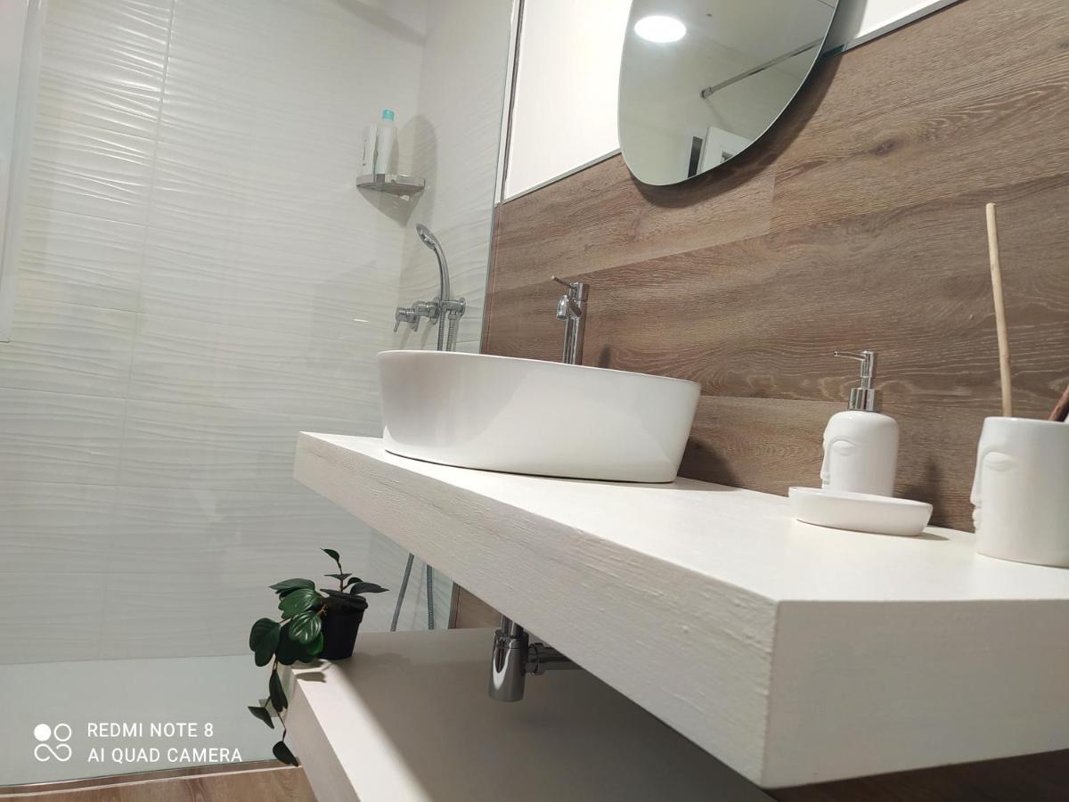 Casa Cristina Apartment คอมิโซ ภายนอก รูปภาพ
