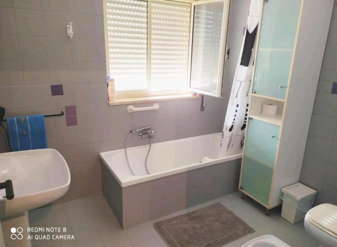 Casa Cristina Apartment คอมิโซ ห้อง รูปภาพ